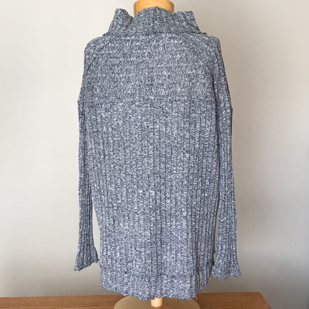 Free People blue/white ribbed high neck top. Large - Picture 6 of 7